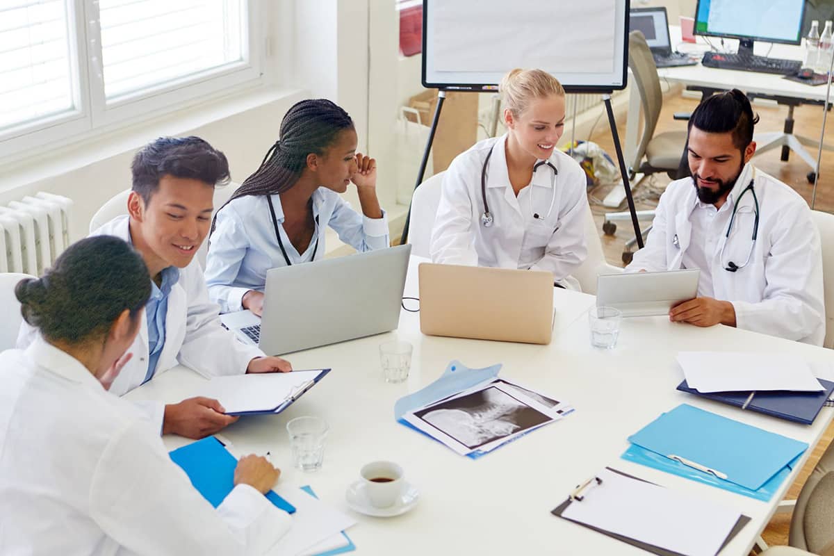 Navigating Residency: A Comparative Exploration of Medical Training in the US and Canada