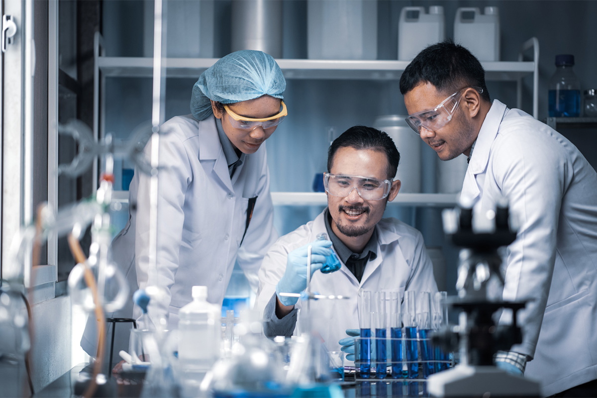 Beyond the Books: How SJSM’s Basic Sciences Program Builds Future Doctors